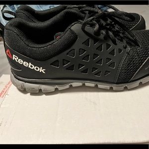 Composite toe shoes